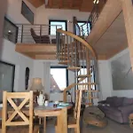 Haus Ueber Den Daechern Von *
