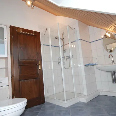Haus Ueber Den Daechern Von * Хайлигенхафен