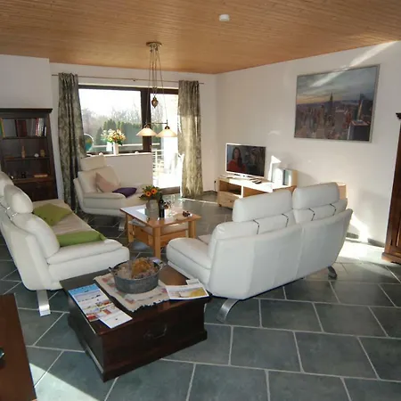 Haus Ueber Den Daechern Von הייליגנהאפן